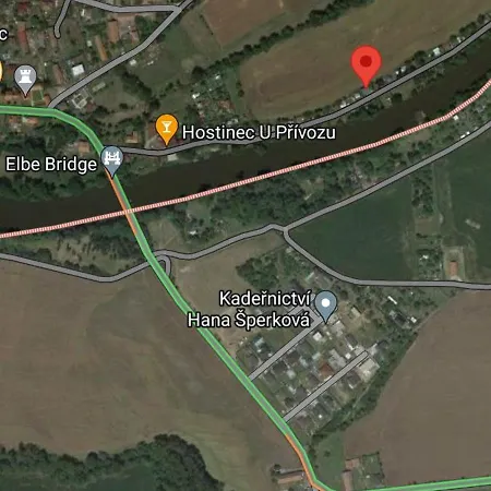 Bungalov Na Brehu Labe S Vlastnim Molem Pardubice Exterior photo