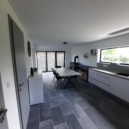 Bungalov Na Brehu Labe S Vlastnim Molem Pardubice Exterior photo